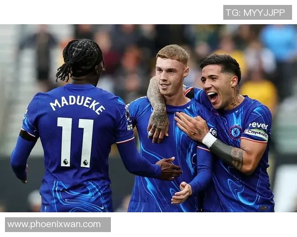 英超激战：拜仁险胜多特蒙德帽子戏法点燃全场激情